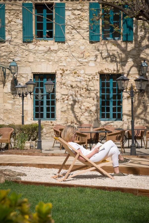 Hotel La Magnaneraie Villeneuve-lès-Avignon Exterior foto
